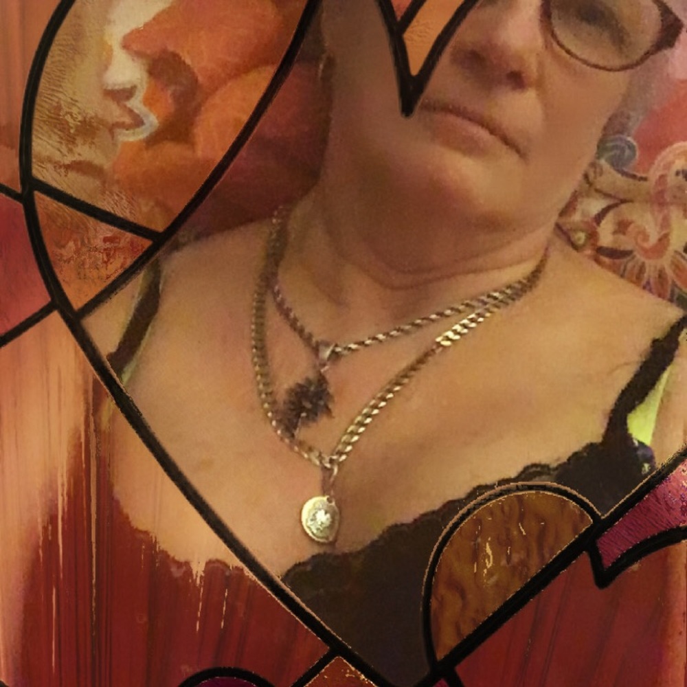 Meet your Posher, Linda